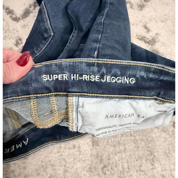 American Eagle Super High-Rise Jegging – Dark Wash Stretch Denim - Picture 7 of 10